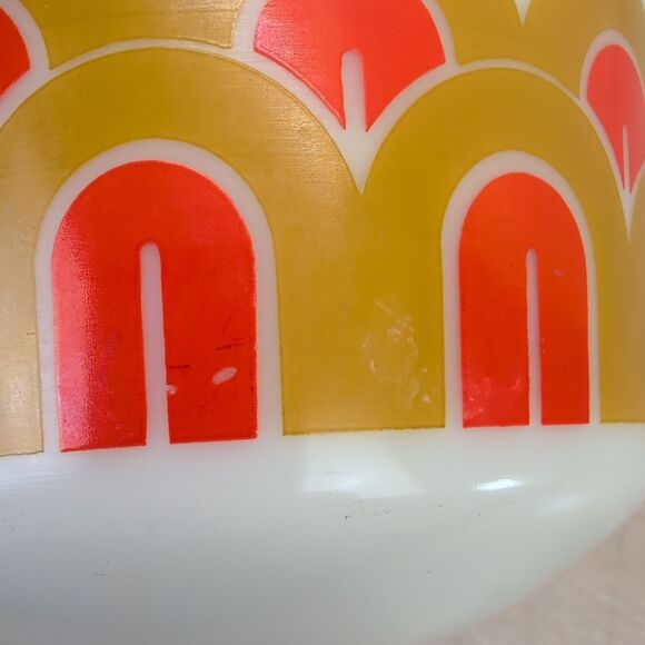 Vintage Pyrex #343 Fish Scale 1.5 Quart Mixing Bowl Dish MCM Arches White USA - Picture 7 of 10